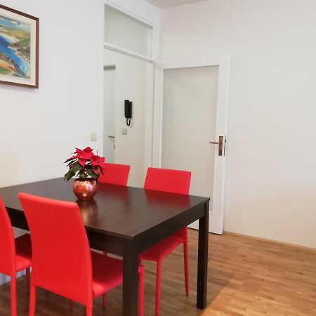 City Center Apartment Umag Exteriér fotografie