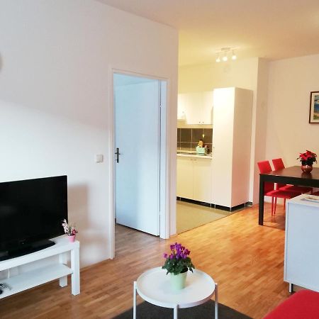 City Center Apartment Umag Exteriér fotografie