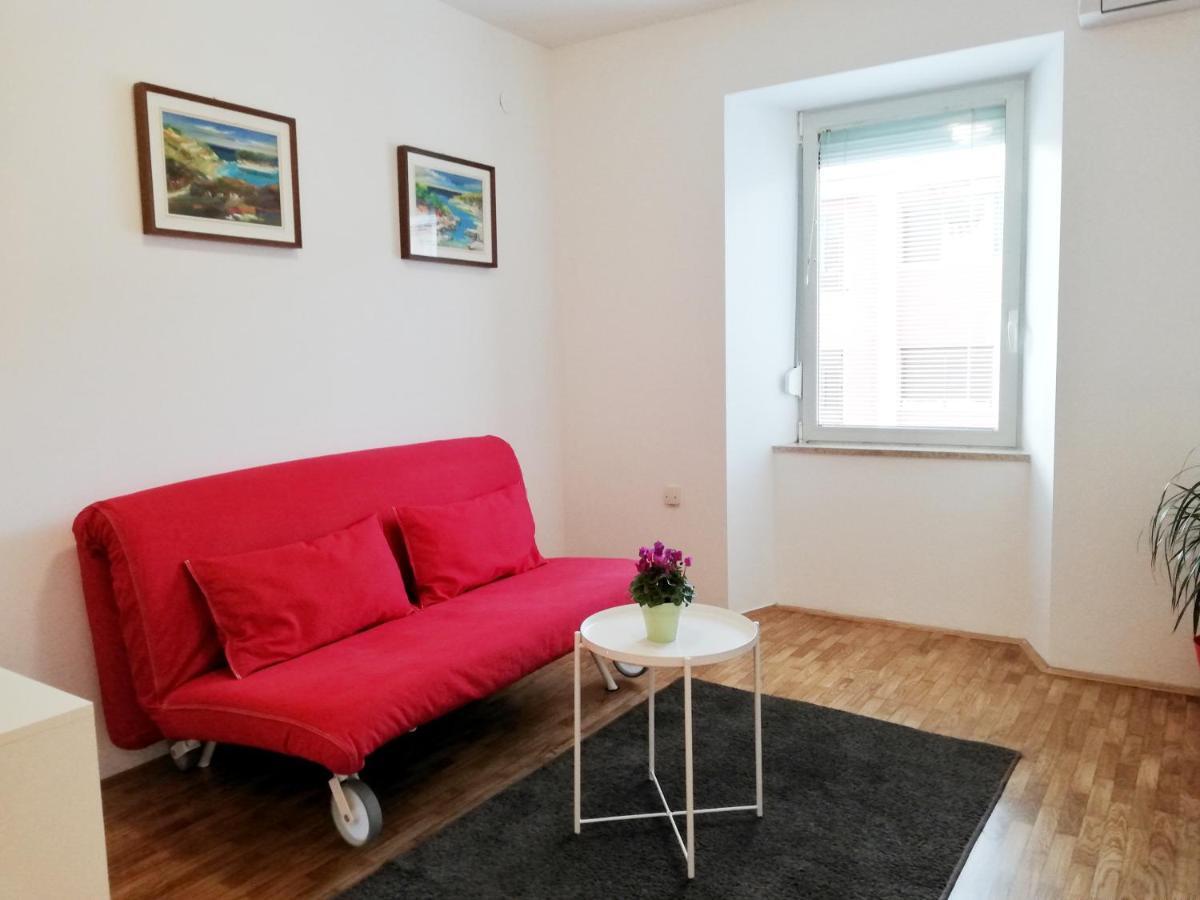 City Center Apartment Umag Exteriér fotografie