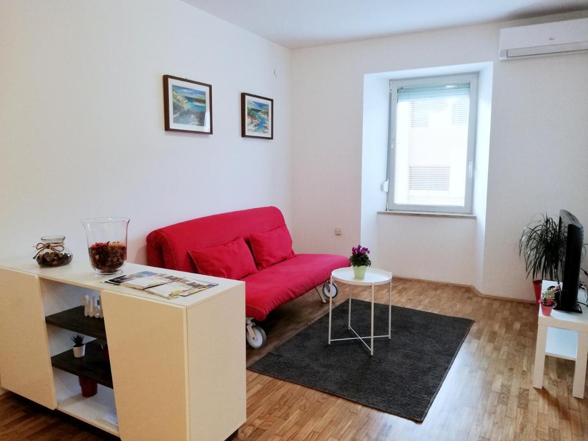 City Center Apartment Umag Exteriér fotografie